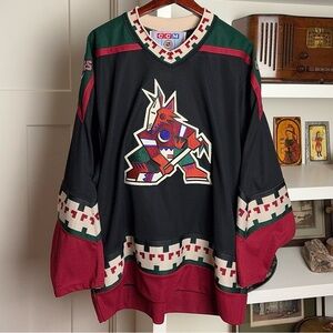 Phoenix Coyotes NHL Vintage CCM Mens Jersey Large Excellent